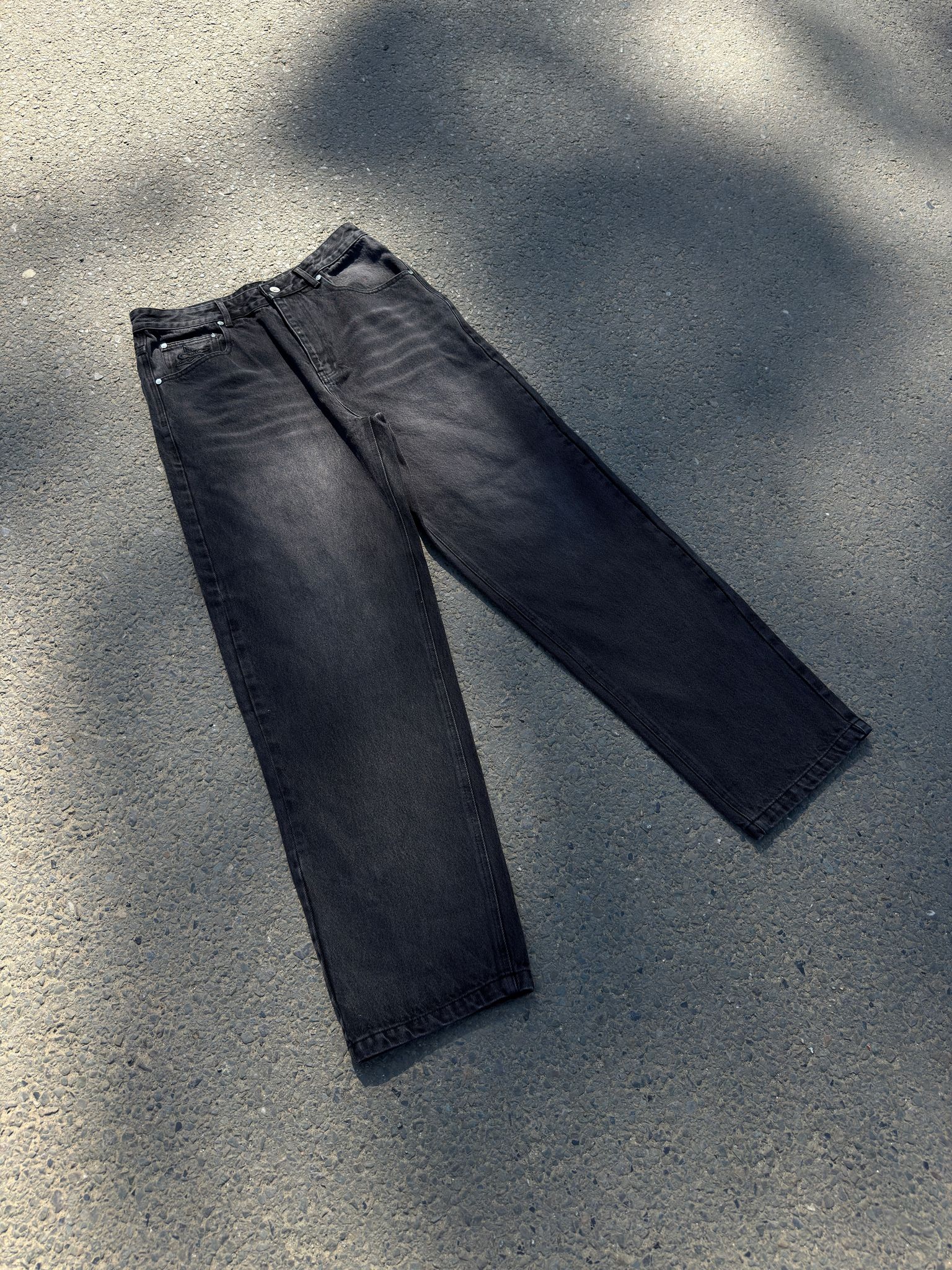 Shadow Jeans