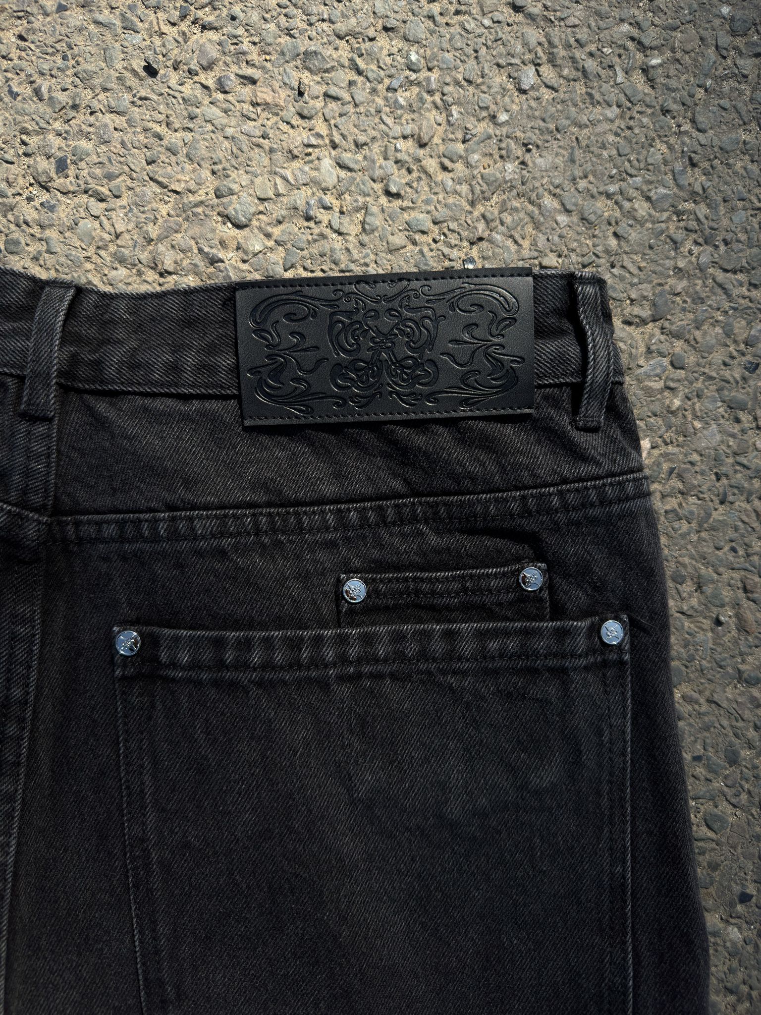 Shadow Jeans