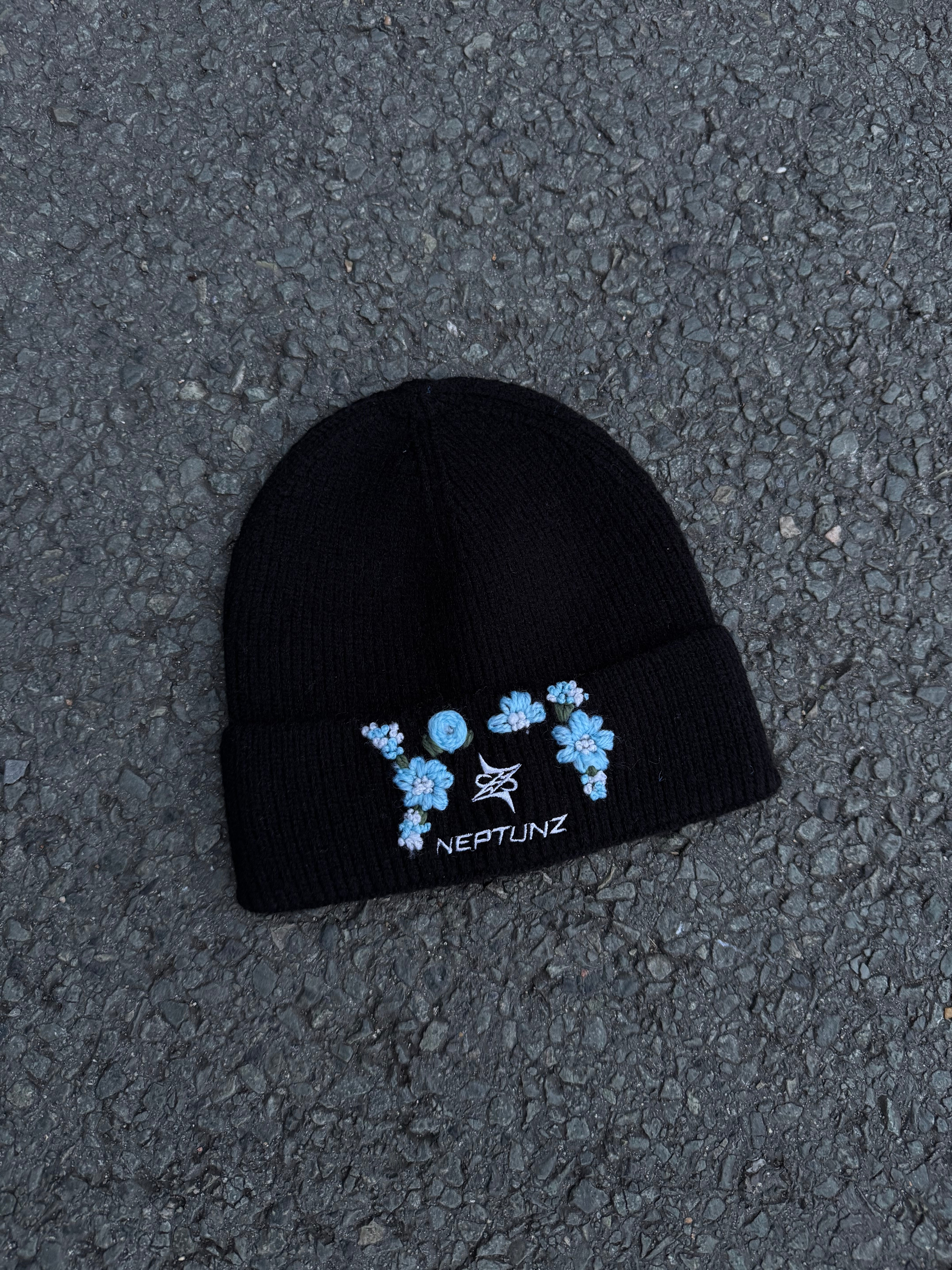 Floral Beanie Noir